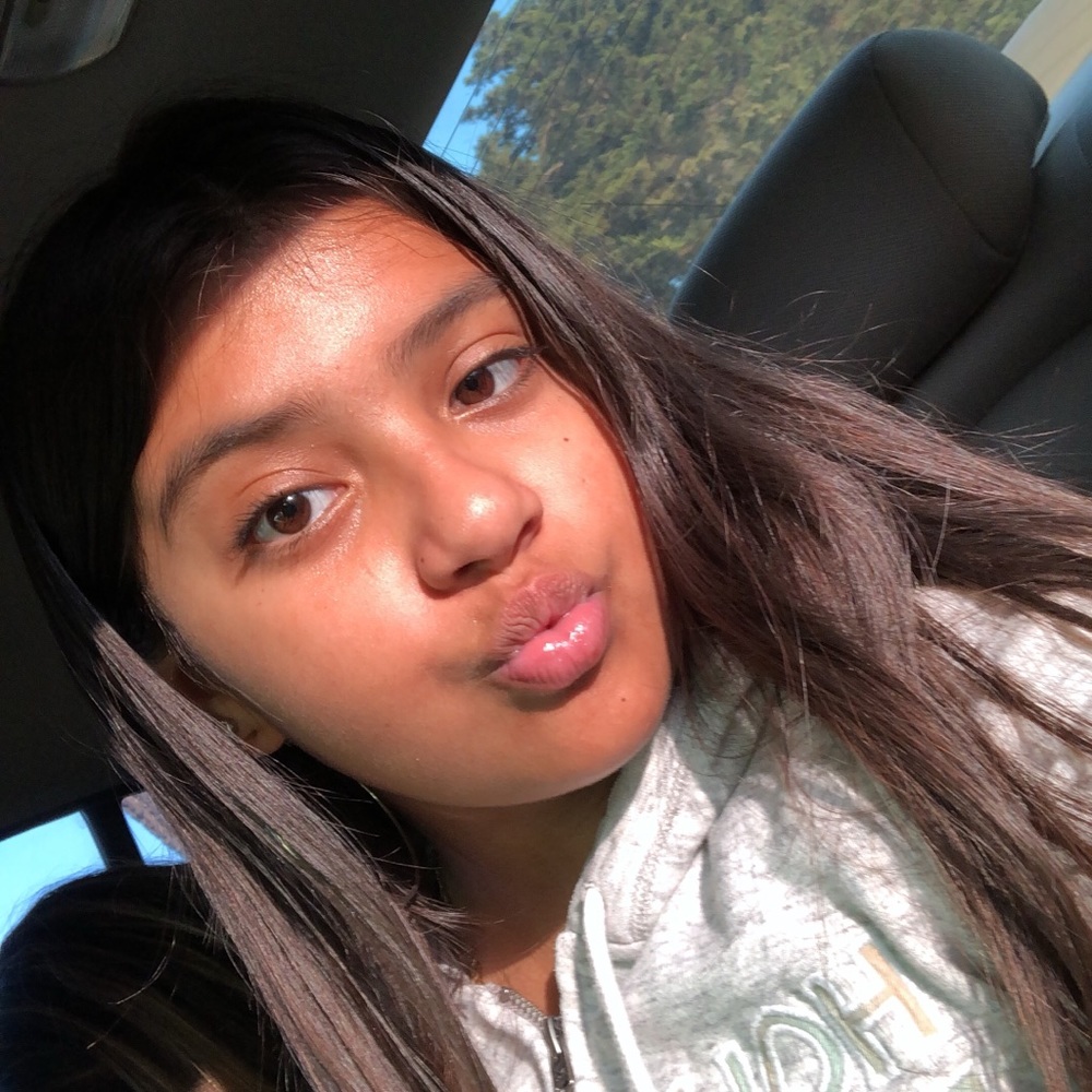 Meet your Posher, Ashley